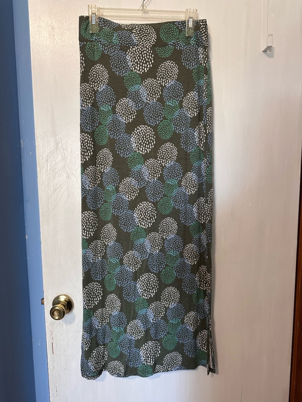 Women’s Maxi Skirt, Size Medium